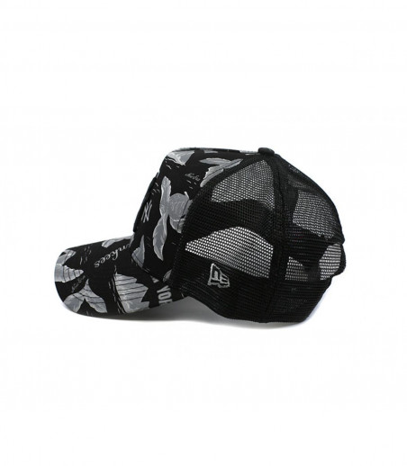 New Era black NY trucker printed